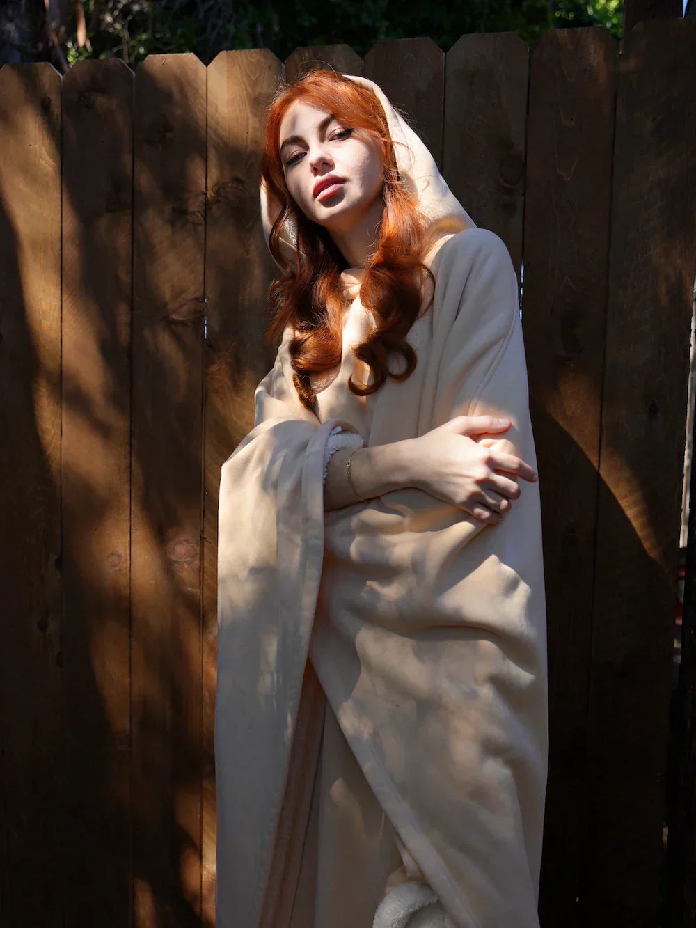 Megan | Comfy Hoodie Blanket