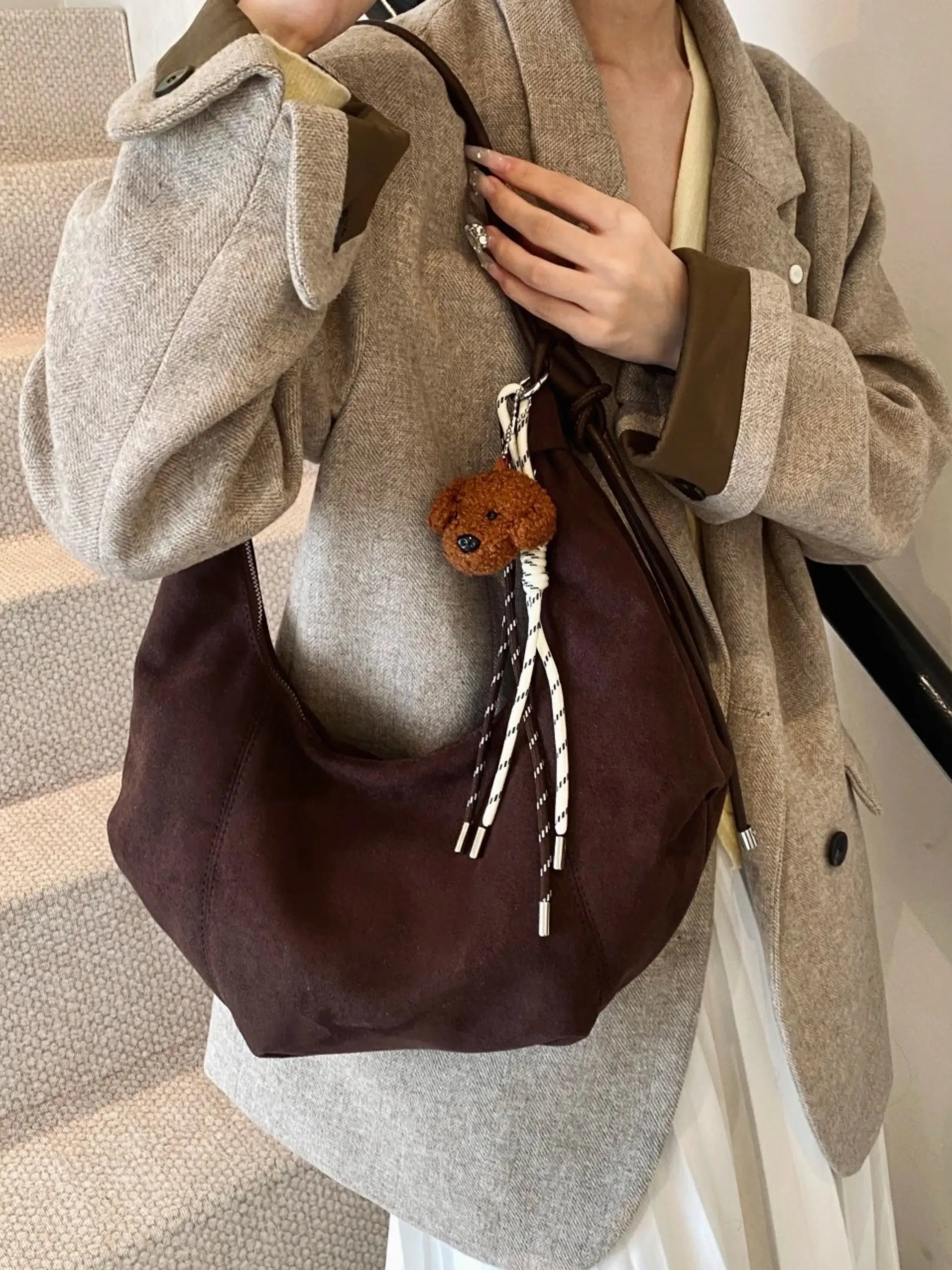 Amalia | Suède Boho-Chic Hobo Tas met Speelse Charme