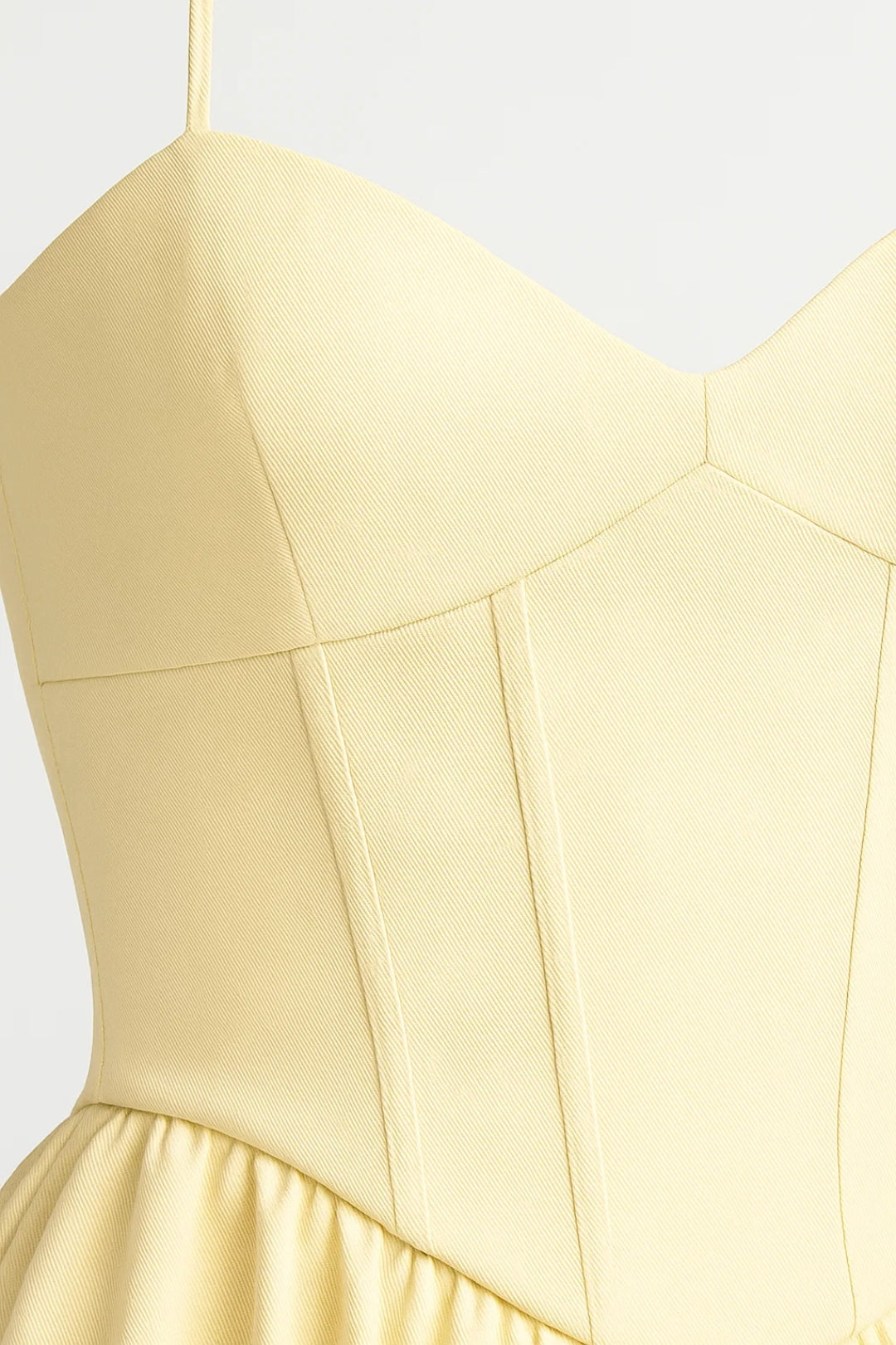 Elegante Midi Jurk met Spaghettibandjes en A Lijn Rok
