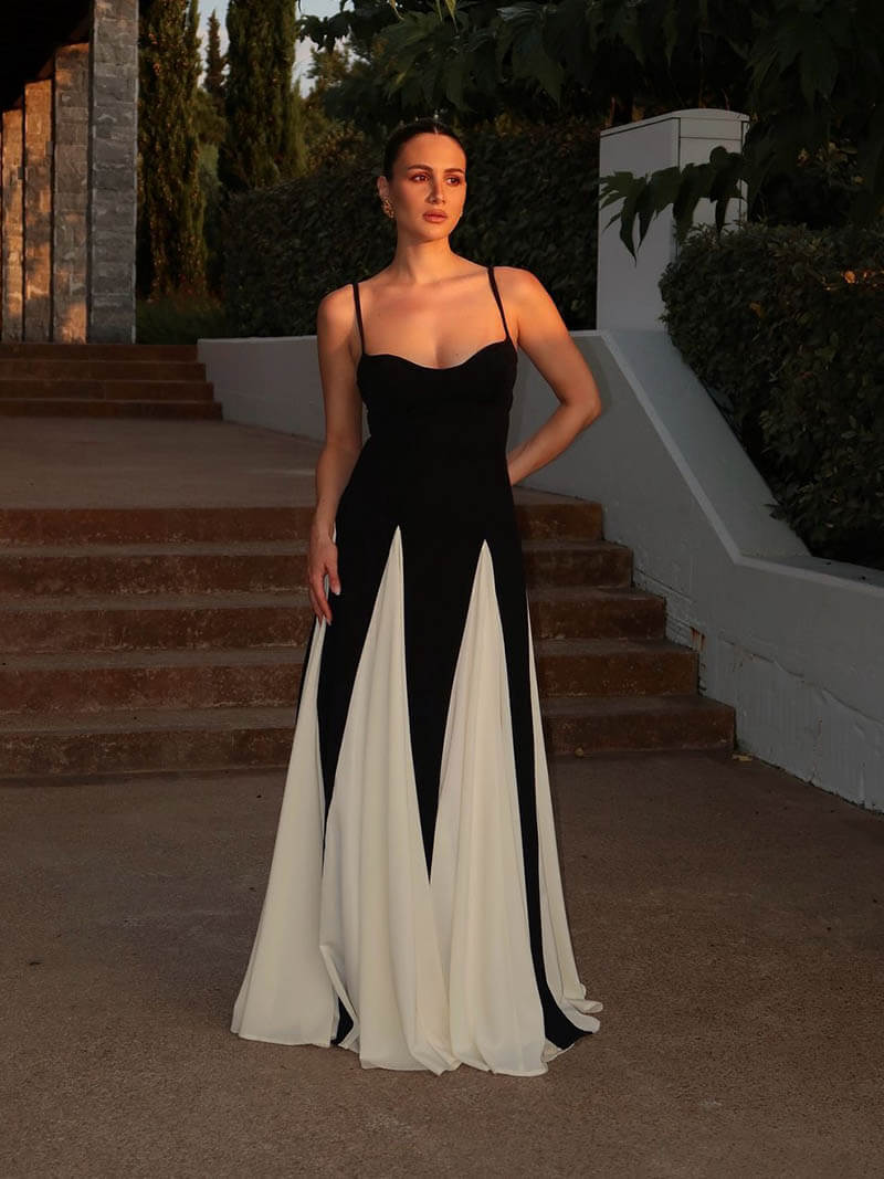 Paloma Maxi Jurk - Dames - Elegantie met Open Rug en Asymmetrisch Design
