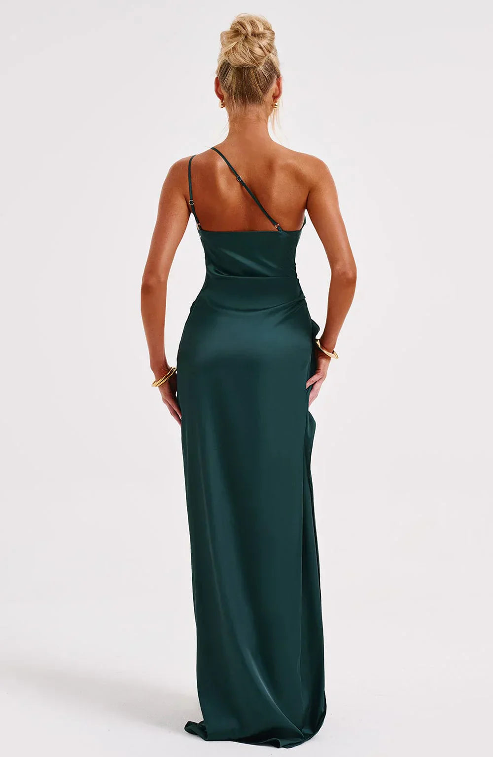 Aria Satin Split Dress - Dames - Luxe Stof, Stijlvolle Plooien en Moderne Details