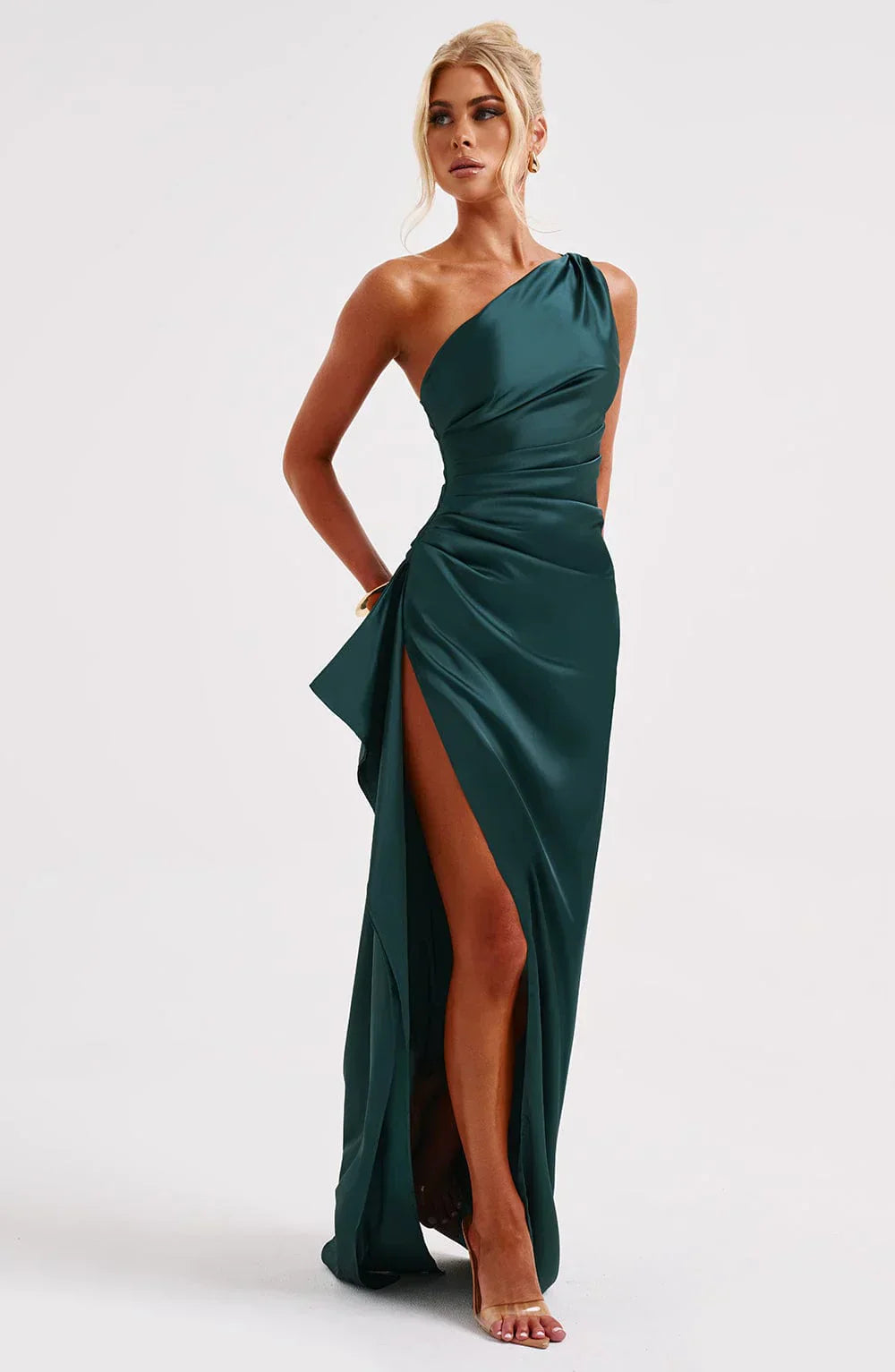 Aria Satin Split Dress - Dames - Luxe Stof, Stijlvolle Plooien en Moderne Details