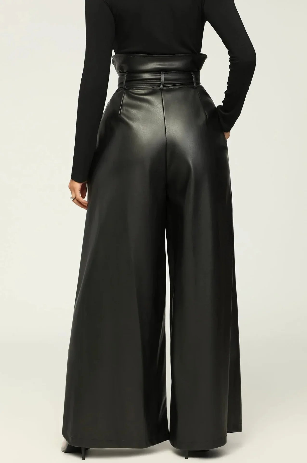 VILA | Hoge Taille Broek met Riem en Zijrits - Leer